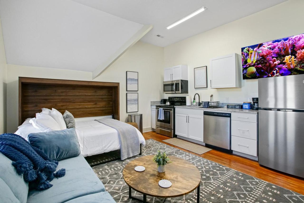 Hébergement de vacances Victorian Cozy Retreat Steps To Clinic Cleveland