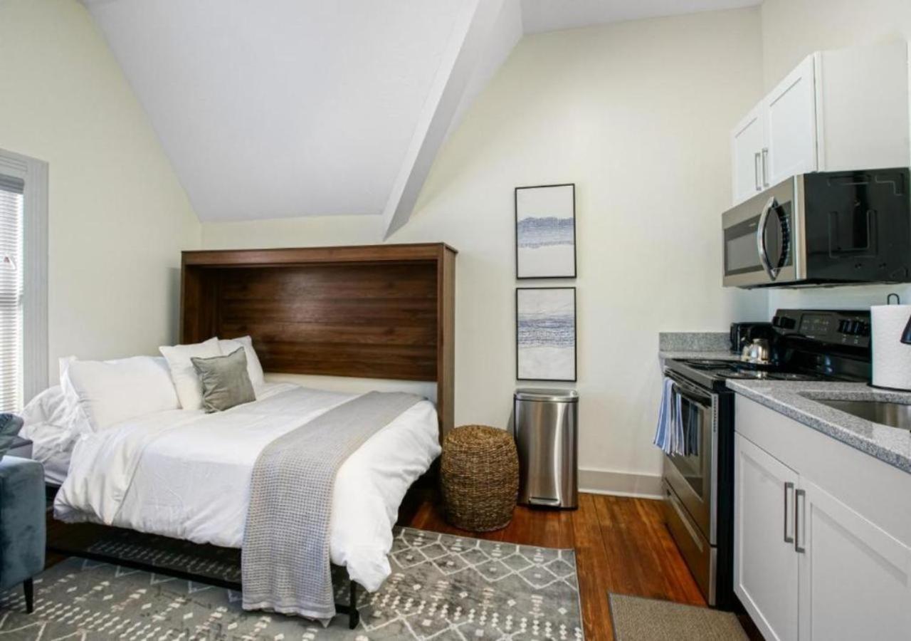 Victorian Cozy Retreat Steps To Clinic Hébergement de vacances *